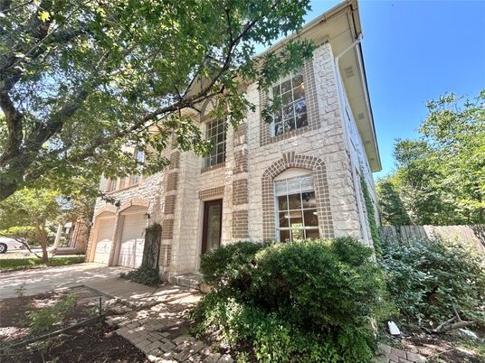 Attached, Exterior, Facade, Brick Facade, Rowhouse