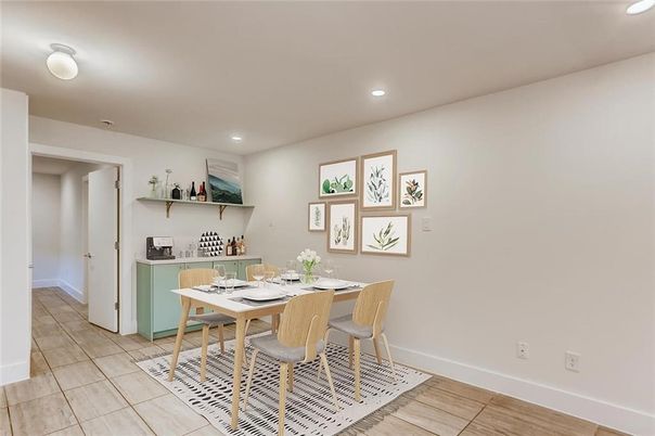 Dining room, Interior, Recessed Lighting