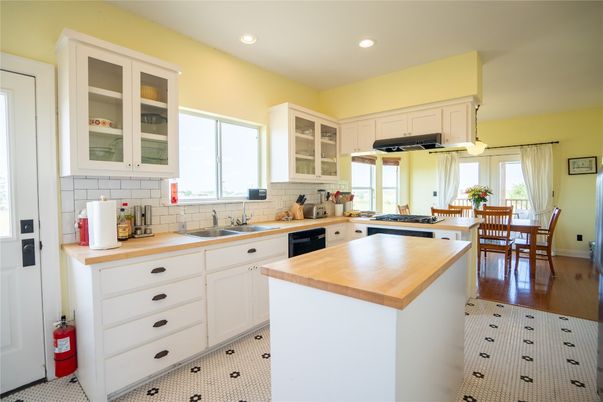 Dining room, Interior, Kitchen, Recessed Lighting, Wood Texture Flooring