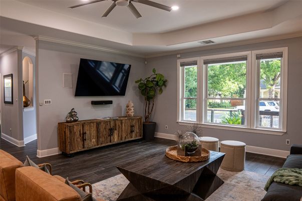 Interior, Recessed Lighting, Wood Texture Flooring