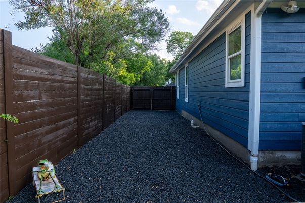 Backyard, Exterior