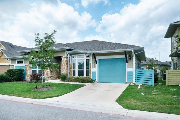 Attached, Exterior, Facade, Ranch