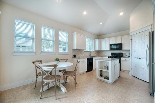 Dining room, Interior, Kitchen, Recessed Lighting