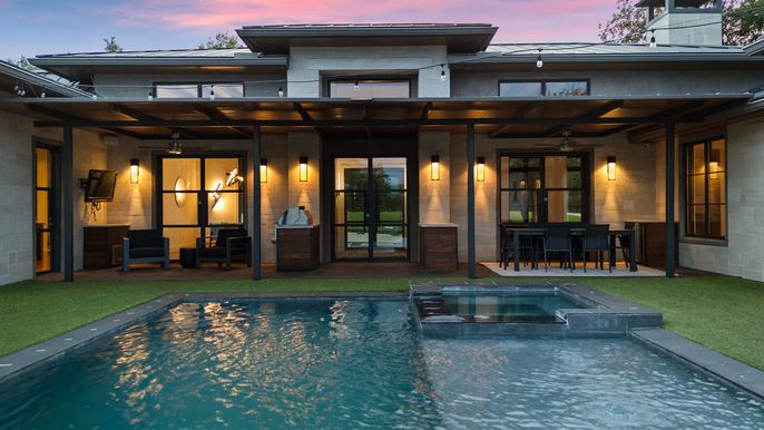 Exterior, Pool