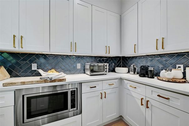Interior, Kitchen, Stainless Steel Appliances