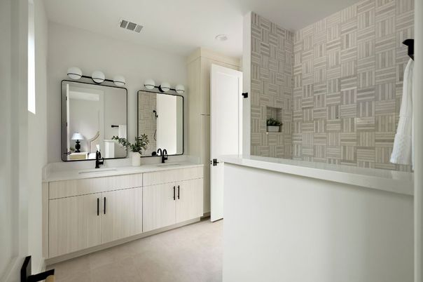 Bathroom, Dual Sink Vanities, Interior, Recessed Lighting