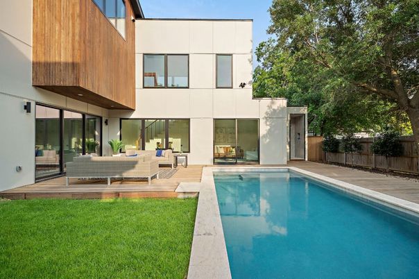 Backyard, Exterior, Pool