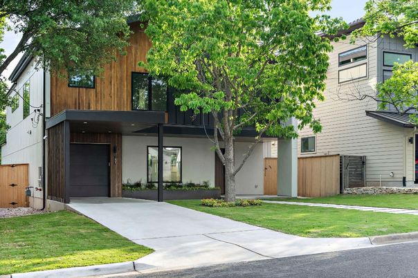 Attached, Exterior, Facade, Modern