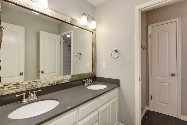 Bathroom, Dual Sink Vanities, Interior