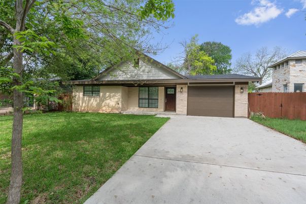 Attached, Backyard, Exterior, Facade, Brick Facade, Ranch
