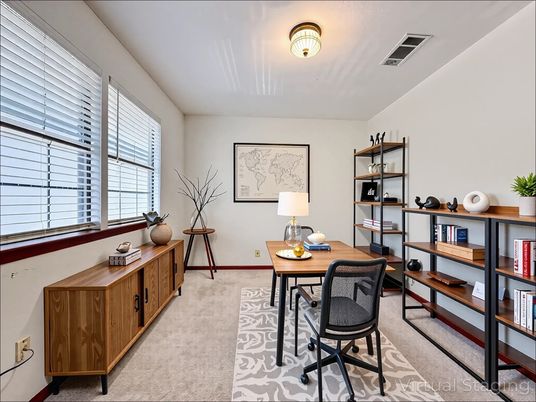 Home Office, Interior