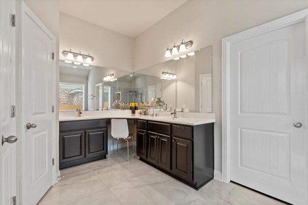 Bathroom, Dual Sink Vanities, Interior