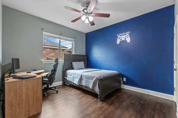 Bedroom, Home Office, Interior, Wood Texture Flooring