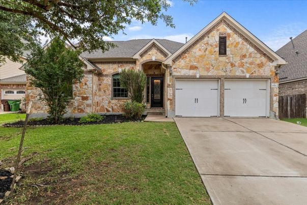 Attached, Exterior, Facade, Brick Traditional