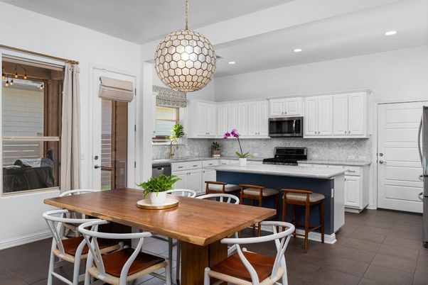 Dining room, Interior, Kitchen, Pendant Lights, Recessed Lighting, Stainless Steel Appliances