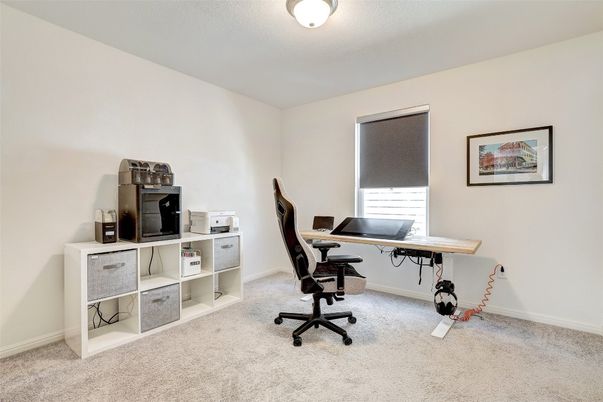 Home Office, Interior