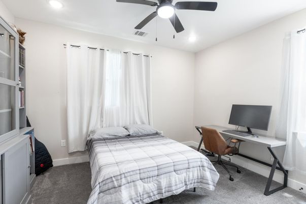 Bedroom, Home Office, Interior, Recessed Lighting