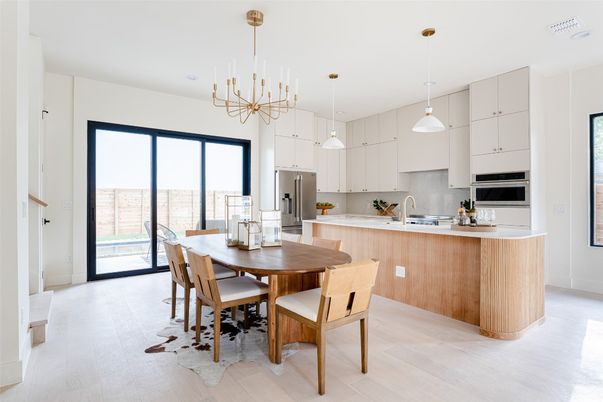Dining room, Interior, Kitchen, Pendant Lights, Recessed Lighting, Stainless Steel Appliances