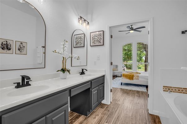Bathroom, Dual Sink Vanities, Interior, Wood Texture Flooring