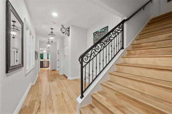 Interior, Pendant Lights, Recessed Lighting, Wood Texture Flooring