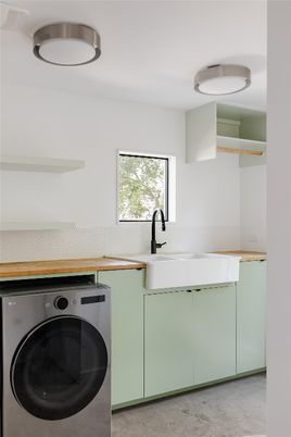Interior, Washer