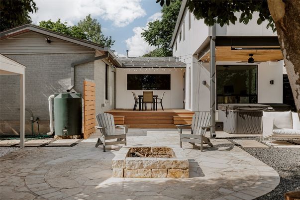 Exterior, Hot Tub