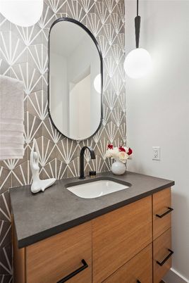 Bathroom, Dual Sink Vanities, Interior