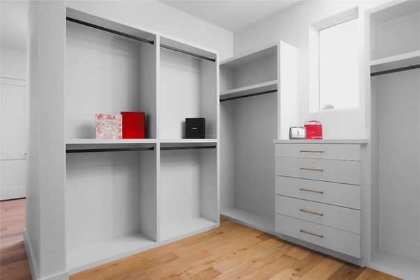 Interior, Walk-in Closets, Wood Texture Flooring