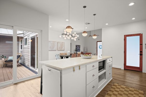 Dining room, Interior, Kitchen, Pendant Lights, Recessed Lighting, Wood Texture Flooring