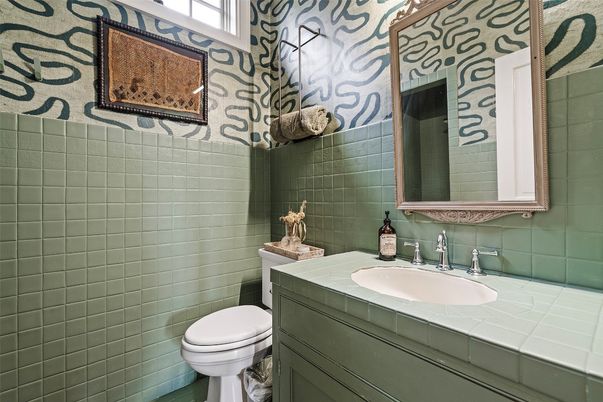Bathroom, Interior, Tile Countertops