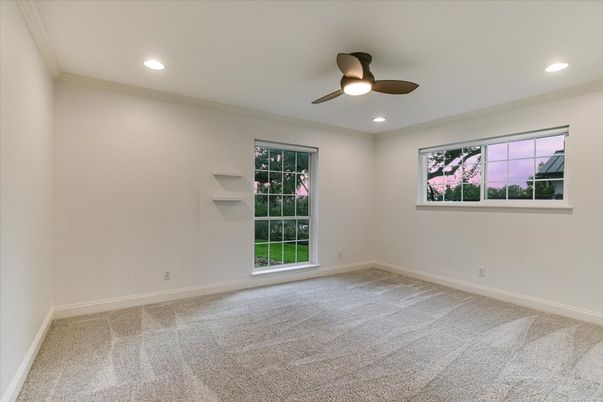 Empty room, Interior, Recessed Lighting