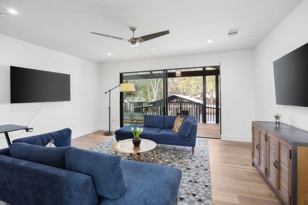 Interior, Living room, Recessed Lighting, Wood Texture Flooring