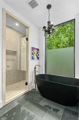 Bathroom, Chandelier, Free Standing Baths, Interior, Recessed Lighting