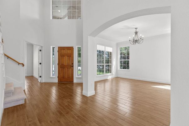 Chandelier, Interior, Wood Texture Flooring