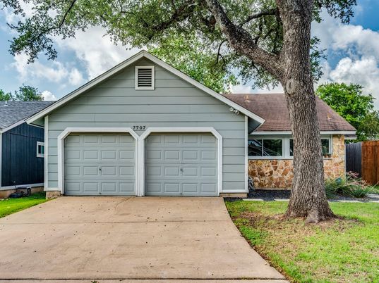 Detached Garage, Exterior