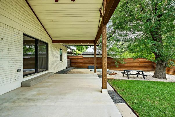 Backyard, Exterior