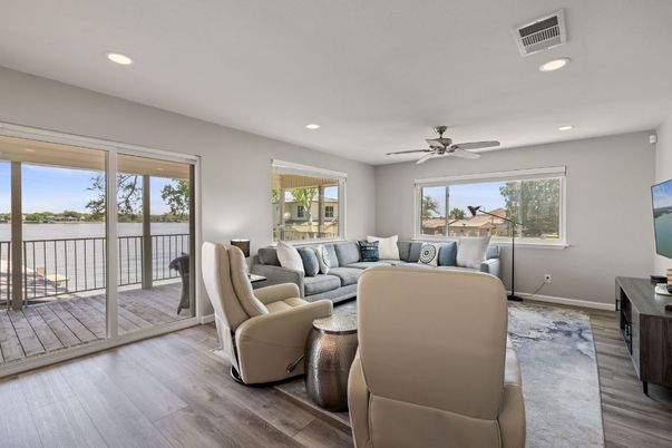Interior, Living room, Recessed Lighting, Water, Wood Texture Flooring
