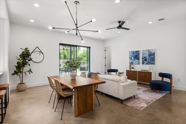 Dining room, Interior, Living room, Pendant Lights, Recessed Lighting