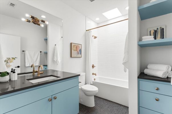Bathroom, Interior, Recessed Lighting