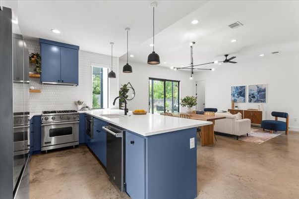 Interior, Kitchen, Living room, Pendant Lights, Recessed Lighting, Stainless Steel Appliances