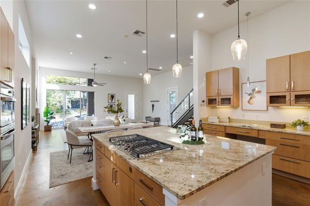 Dining room, Interior, Kitchen, Living room, Pendant Lights, Recessed Lighting, Stainless Steel Appliances