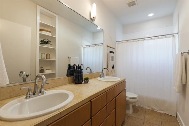 Bathroom, Dual Sink Vanities, Interior, Recessed Lighting