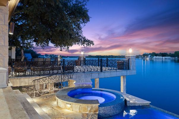 Exterior, Pool, Water