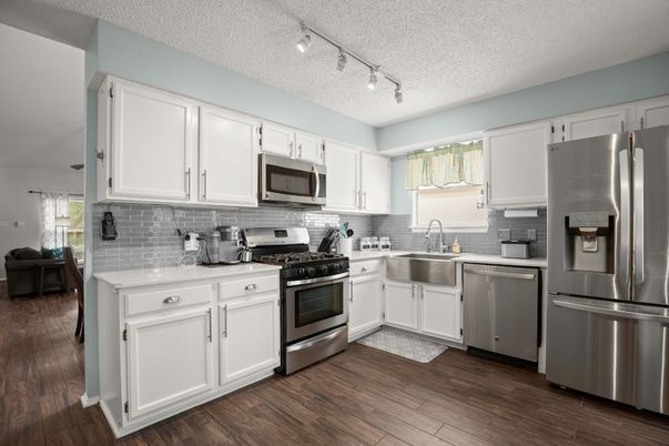Interior, Kitchen, Stainless Steel Appliances, Wood Texture Flooring