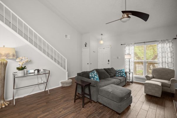 Interior, Living room, Pendant Lights, Wood Texture Flooring