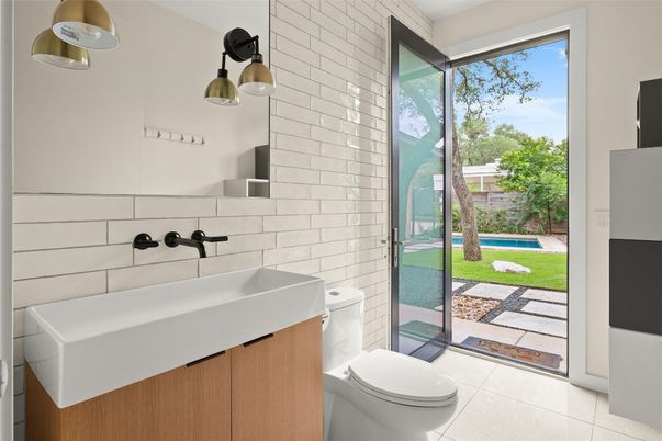 Bathroom, Interior