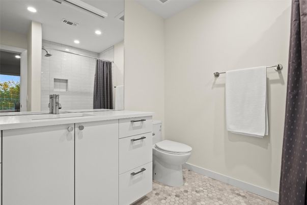 Bathroom, Interior, Recessed Lighting