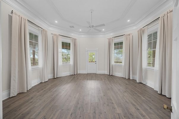 Empty room, Interior, Recessed Lighting, Wood Texture Flooring