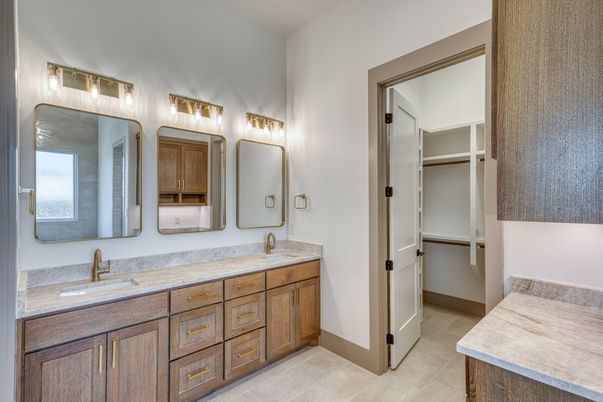 Bathroom, Dual Sink Vanities, Interior