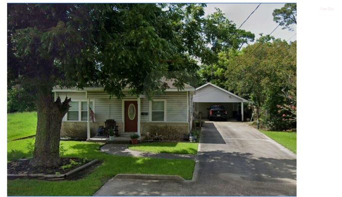 Backyard, Exterior, Facade, Ranch